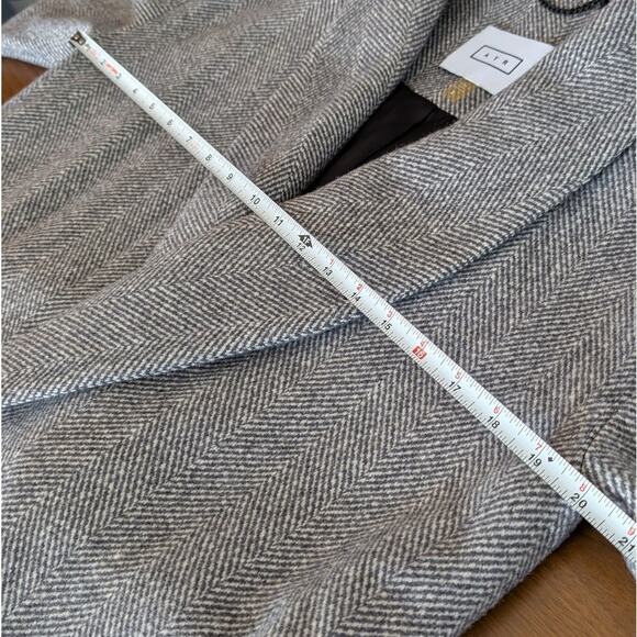AYR Lunar Wool/Cashmere Tweed Wrap Belt Jacket In Light Grey Herringbone, size S - Picture 7 of 10